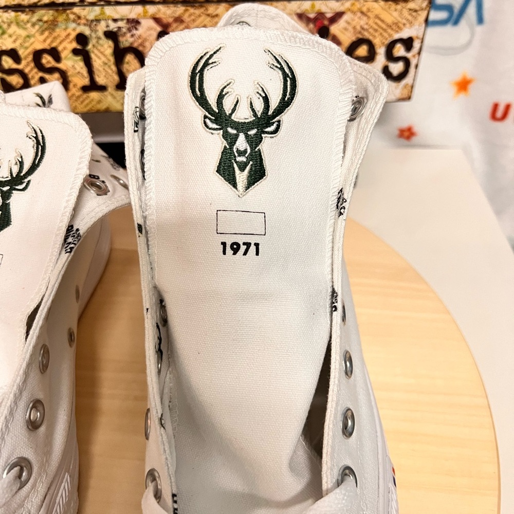 CONVERSE CTAS HI BUCKS MILWAUKEE BASKETBALL - Picture 10 of 14